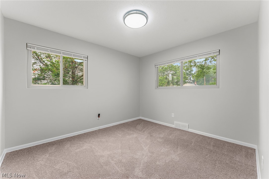 5653 Vickie Lane Bedford OH 44146