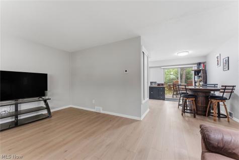 5653 Vickie Lane Bedford OH 44146