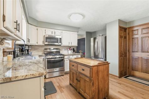 2617 Northam Circle NW North Canton OH 44720