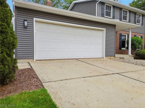2617 Northam Circle NW North Canton OH 44720