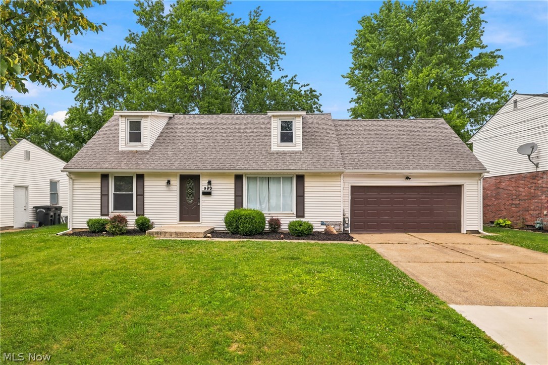 942 Hartford Drive Elyria OH 44035
