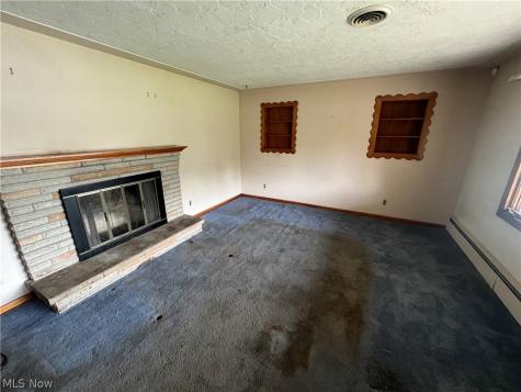156 Cooper Foster Park Road W Lorain OH 44053
