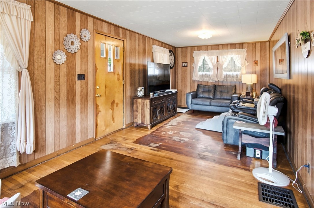 1006 Pershing Road Zanesville OH 43701