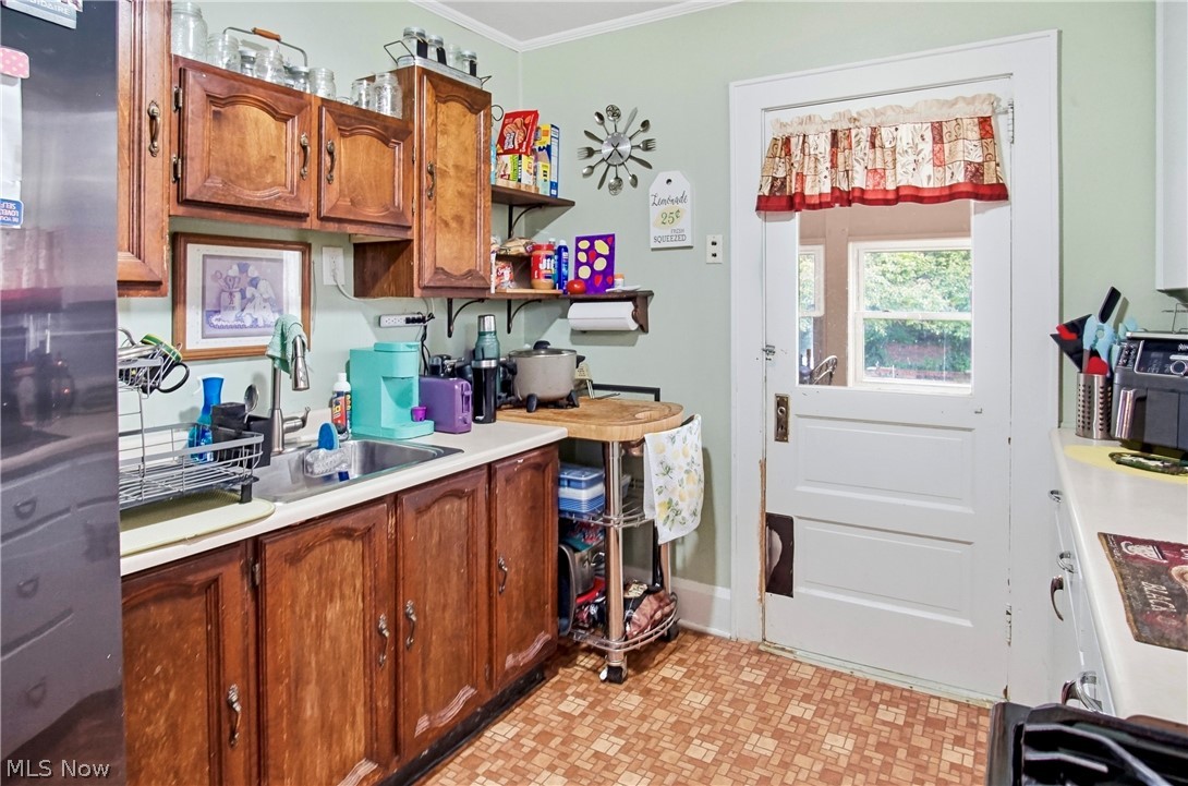1006 Pershing Road Zanesville OH 43701
