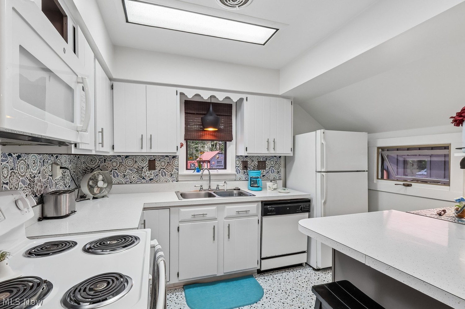 9748 State Route 700 Windham OH 44288