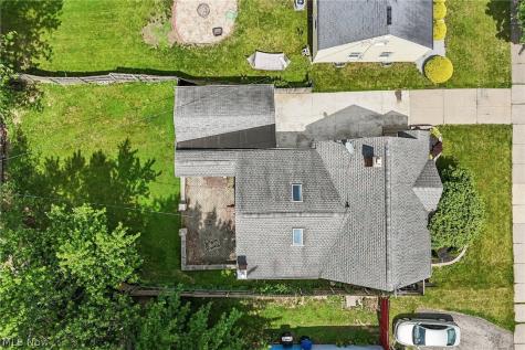 1666 Thornapple Avenue Akron OH 44301