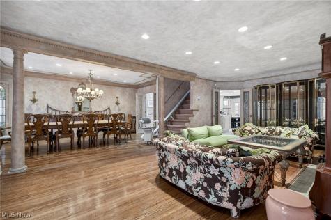 3498 Bainbridge Road Cleveland Heights OH 44118