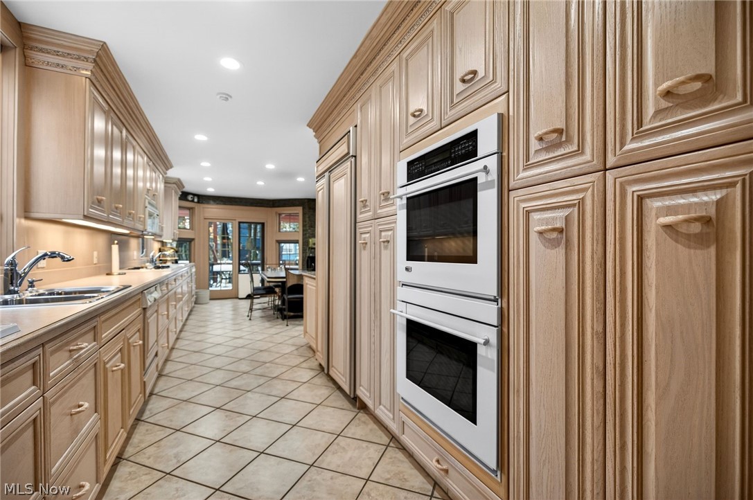 3498 Bainbridge Road Cleveland Heights OH 44118
