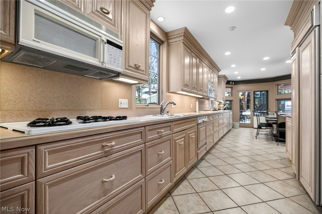 3498 Bainbridge Road Cleveland Heights OH 44118