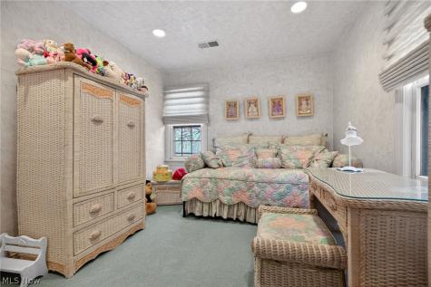 3498 Bainbridge Road Cleveland Heights OH 44118