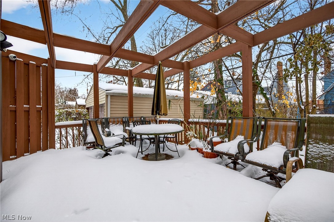 3498 Bainbridge Road Cleveland Heights OH 44118