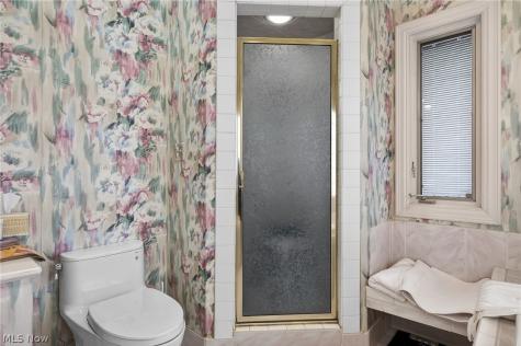3498 Bainbridge Road Cleveland Heights OH 44118