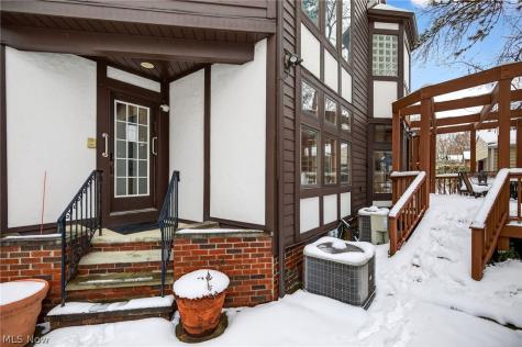 3498 Bainbridge Road Cleveland Heights OH 44118