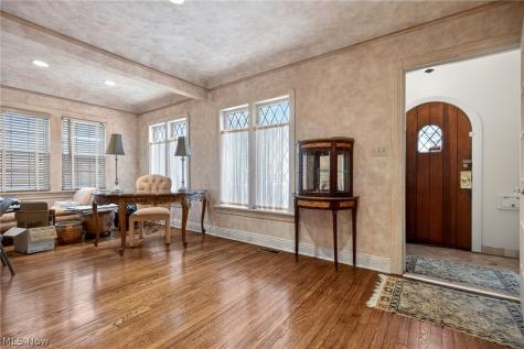 3498 Bainbridge Road Cleveland Heights OH 44118