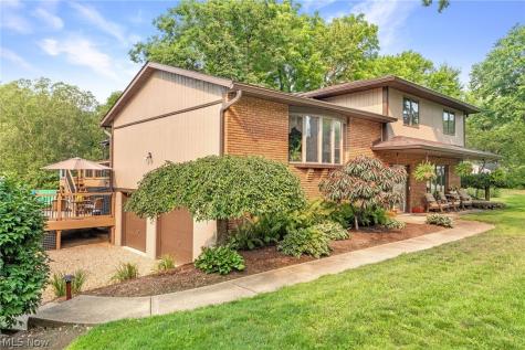 1120 W Comet Road Clinton OH 44216
