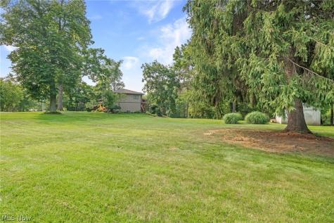 1120 W Comet Road Clinton OH 44216