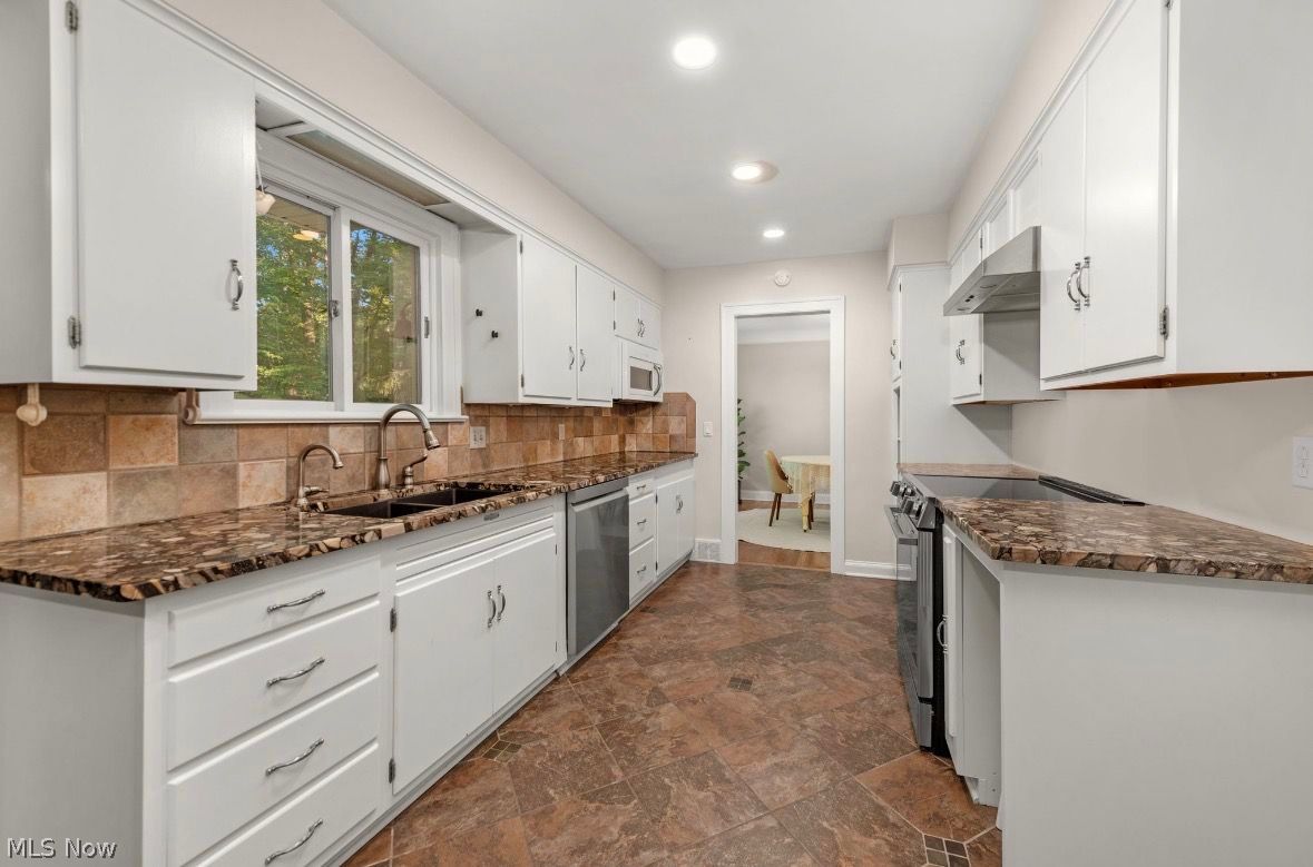 1840 Westhill Boulevard Westlake OH 44145