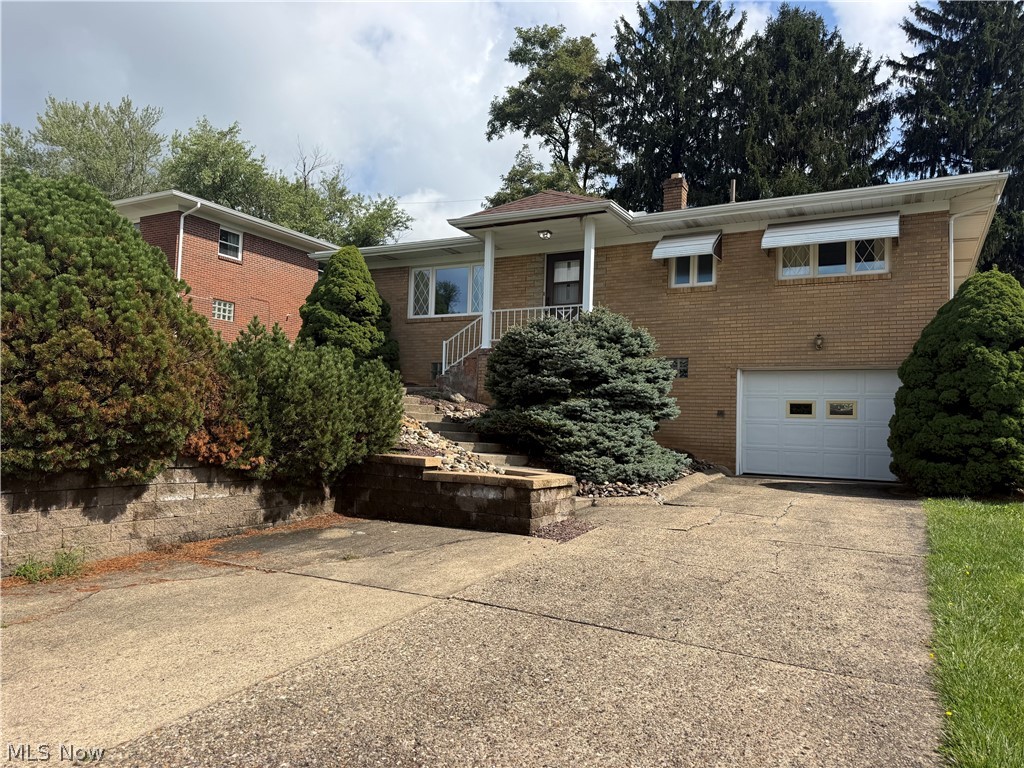 160 Pembroke Road Steubenville OH 43952