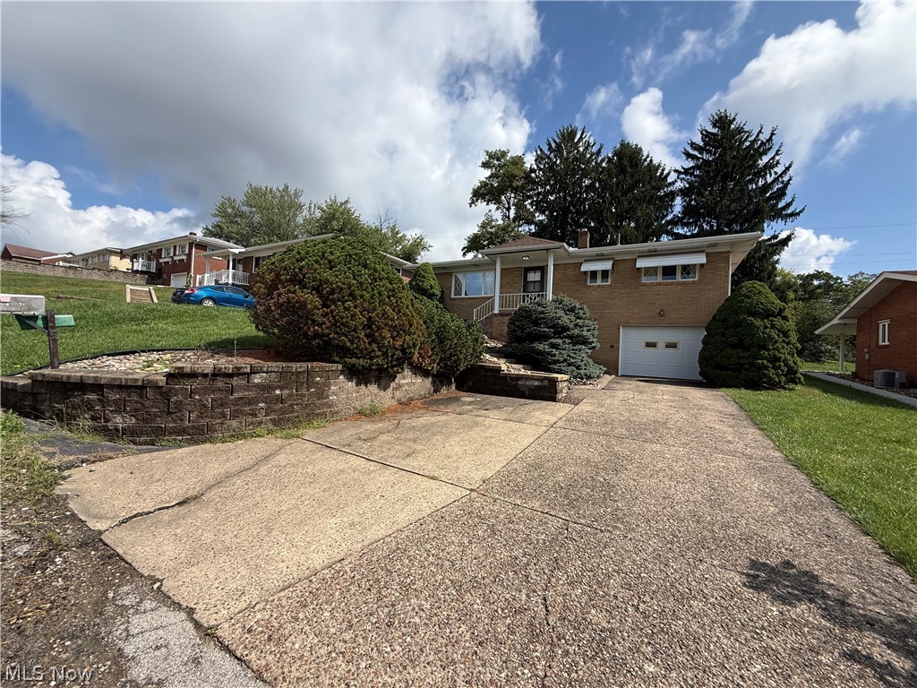 160 Pembroke Road Steubenville OH 43952