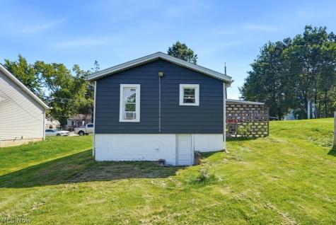 1362 Yellowstone Avenue Akron OH 44310