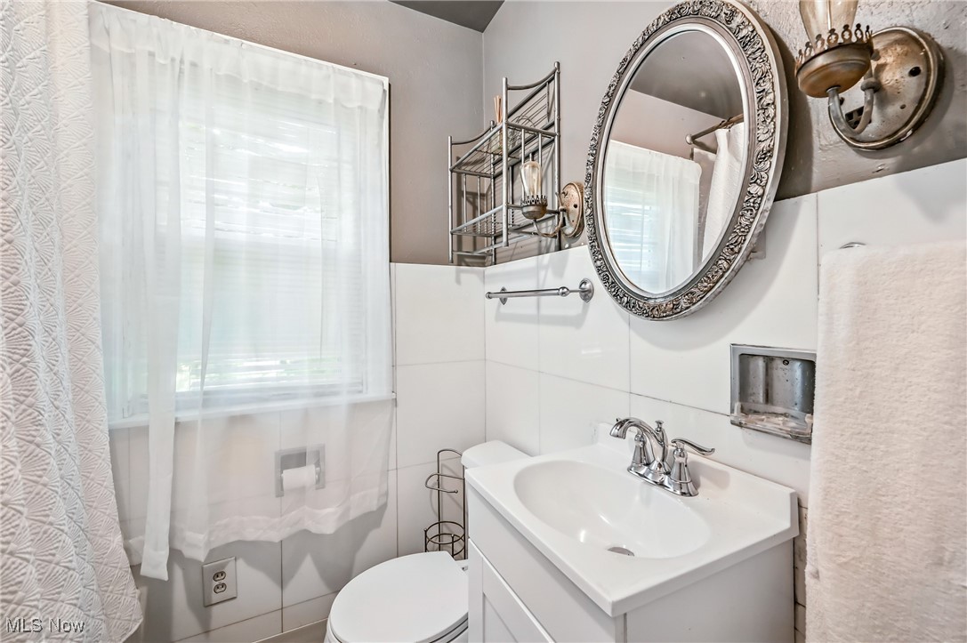 351 Niles Vienna Road Vienna OH 44473