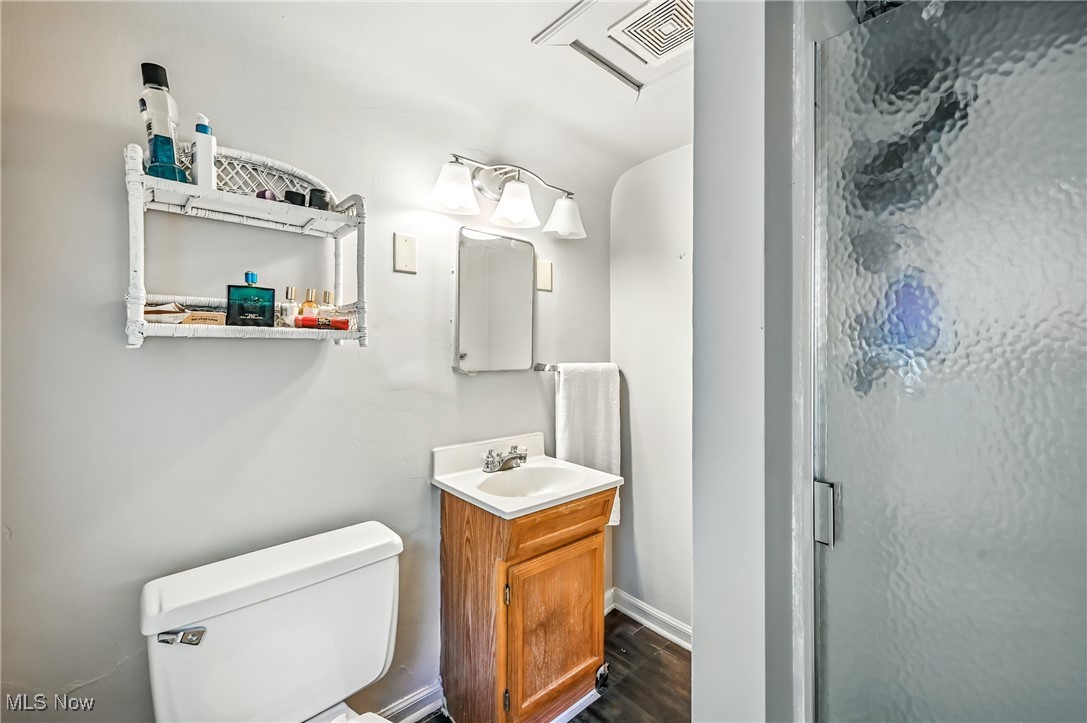 351 Niles Vienna Road Vienna OH 44473