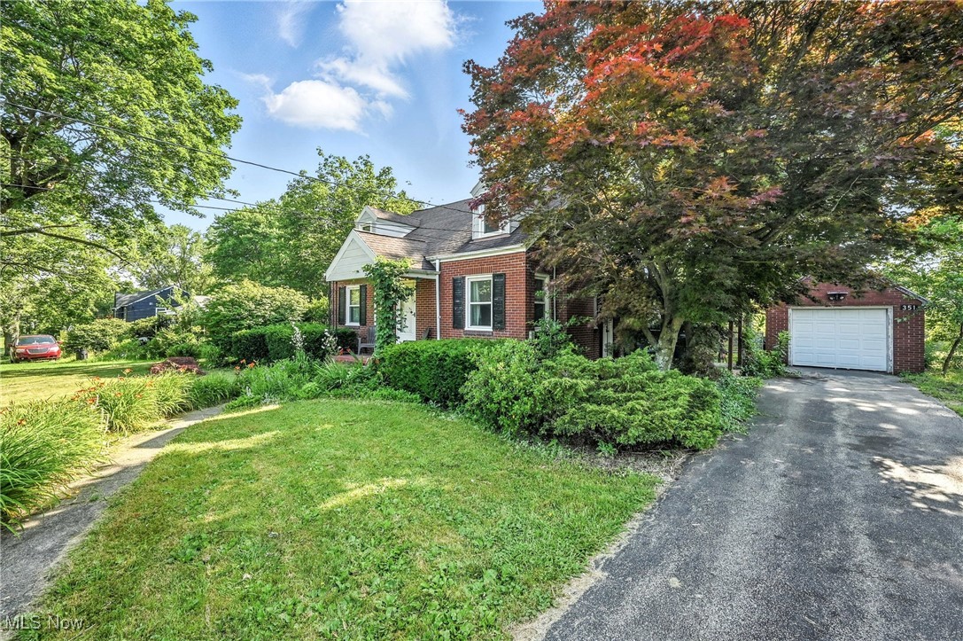 351 Niles Vienna Road Vienna OH 44473