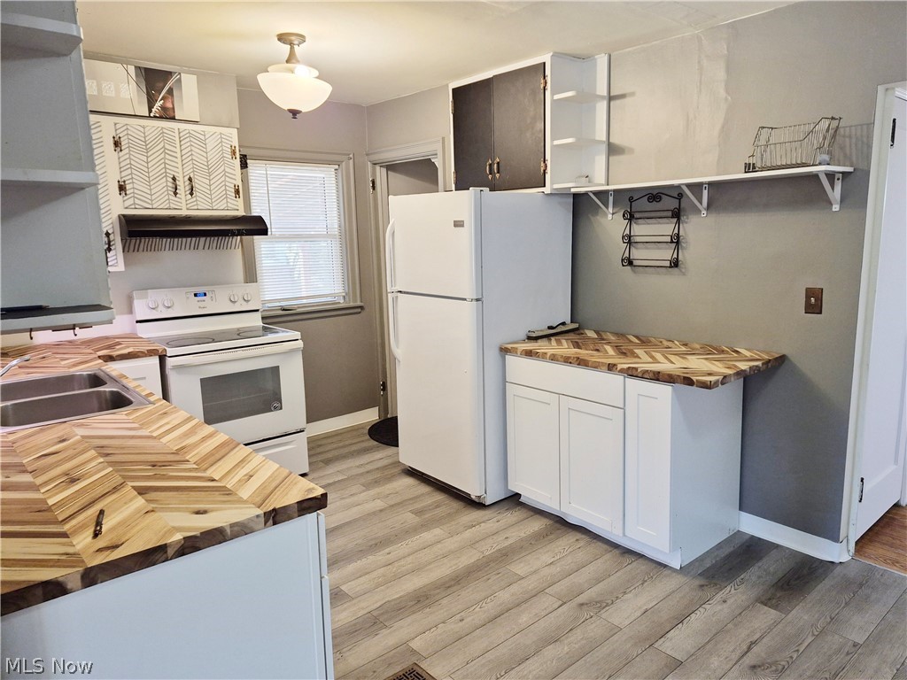 351 Niles Vienna Road Vienna OH 44473
