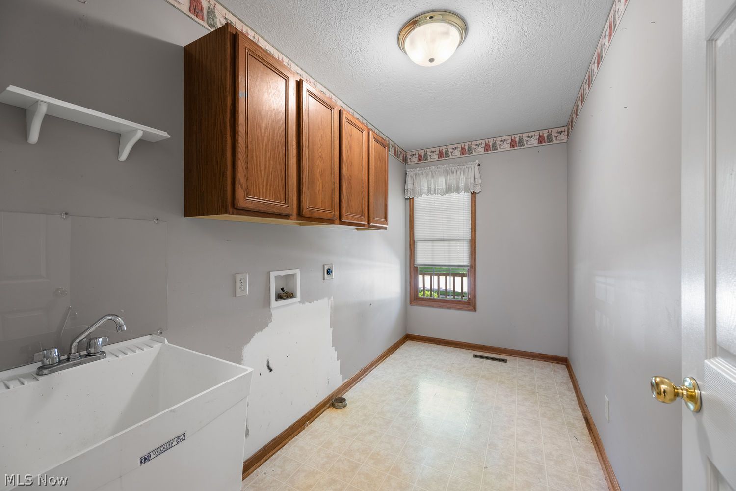 3114 Bucklers Street NW Uniontown OH 44685