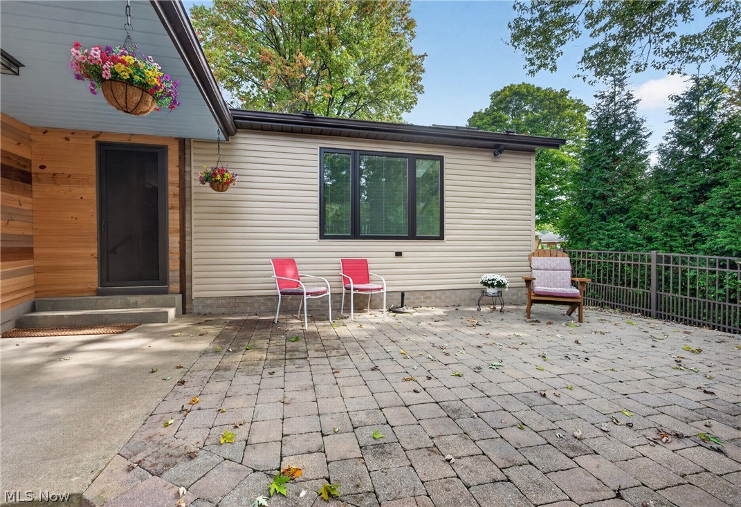 408 E 18th Street Dover OH 44622
