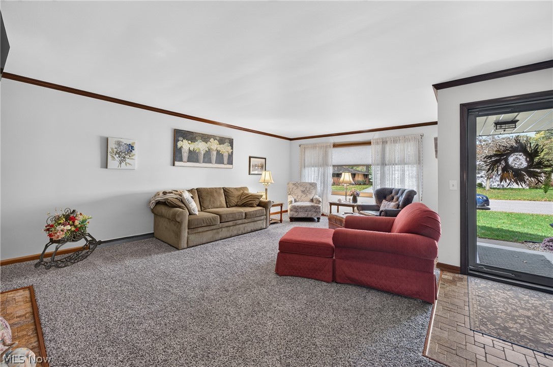 408 E 18th Street Dover OH 44622