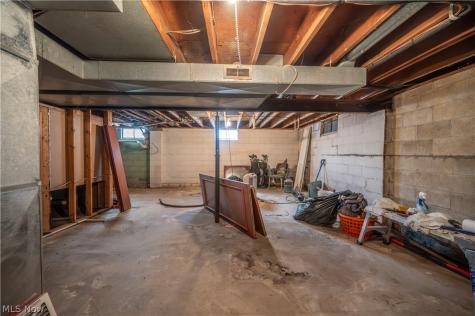 2954 Anderson Morris Road Niles OH 44446
