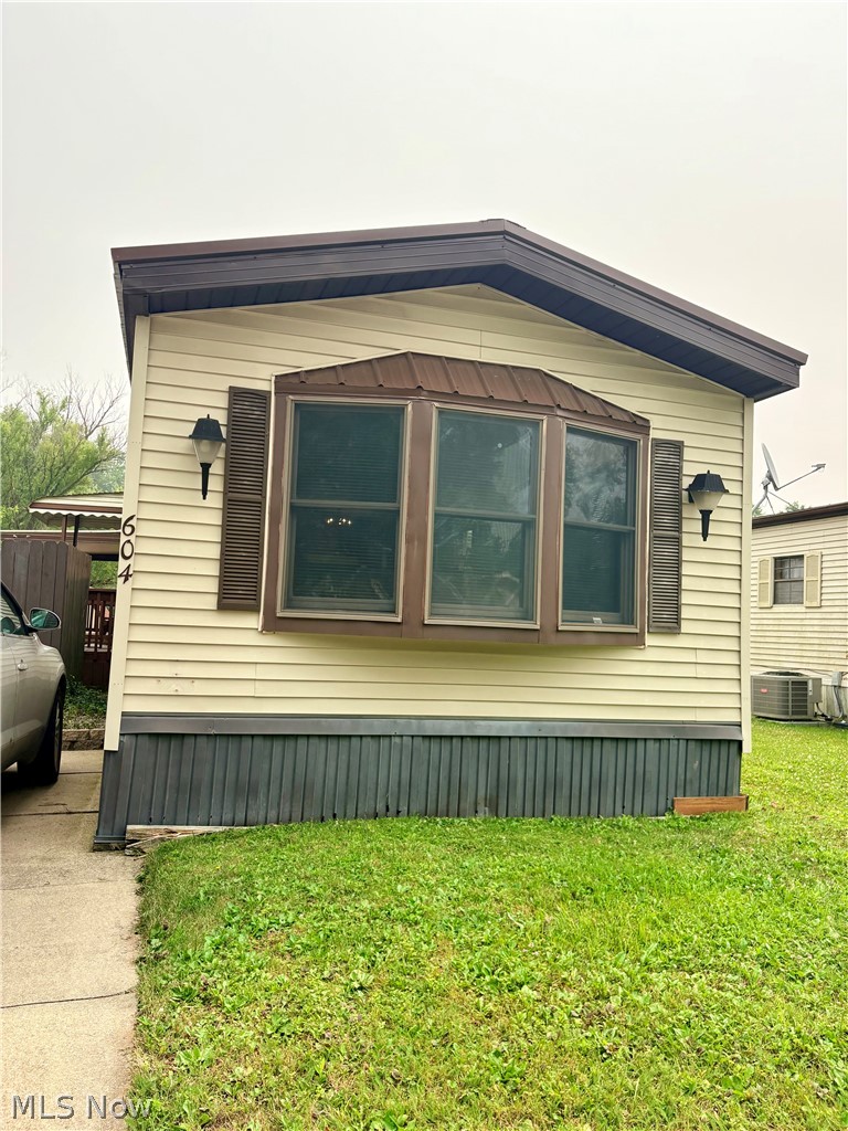 604 Sugar Pines Drive Warren OH 44481