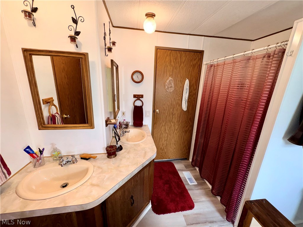 604 Sugar Pines Drive Warren OH 44481