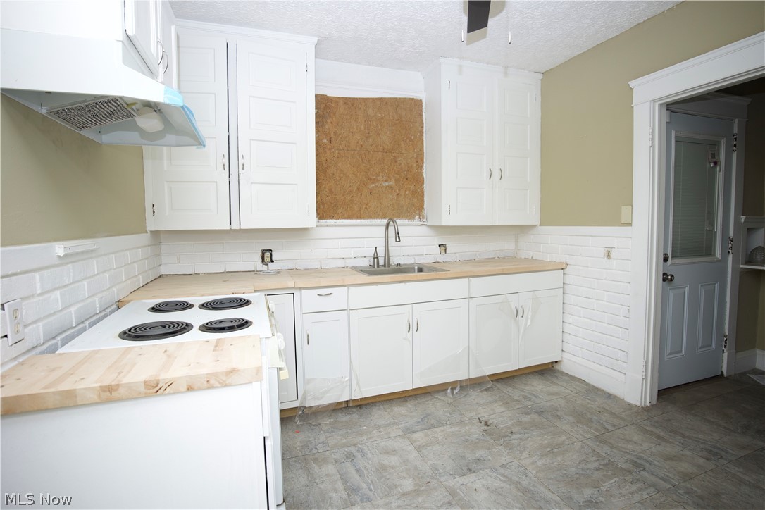 3394 E 102nd Street Cleveland OH 44104
