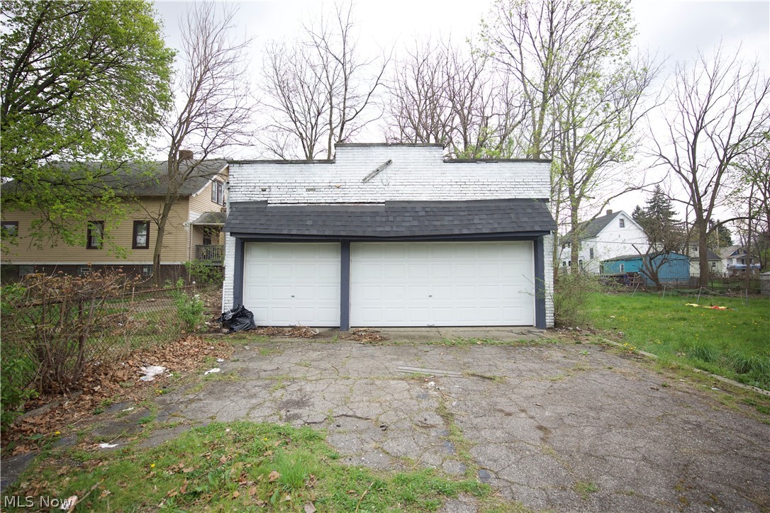 3394 E 102nd Street Cleveland OH 44104