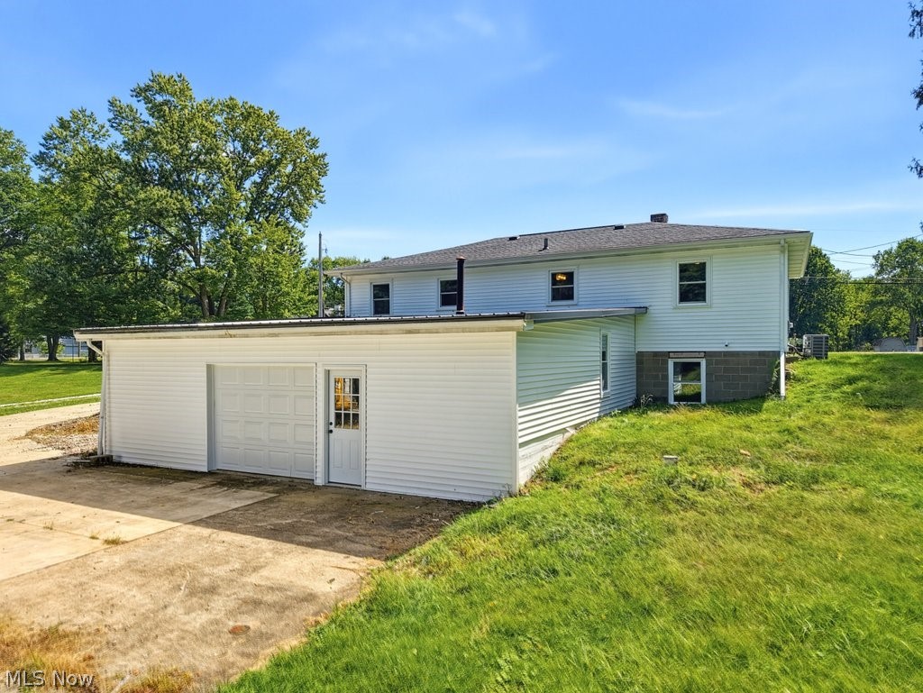 2689 Heckman Road Green OH 44685