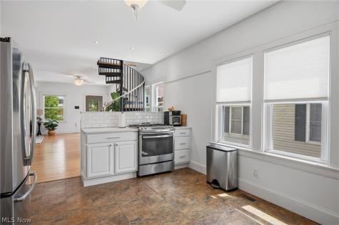1236 W 67th Street Cleveland OH 44102