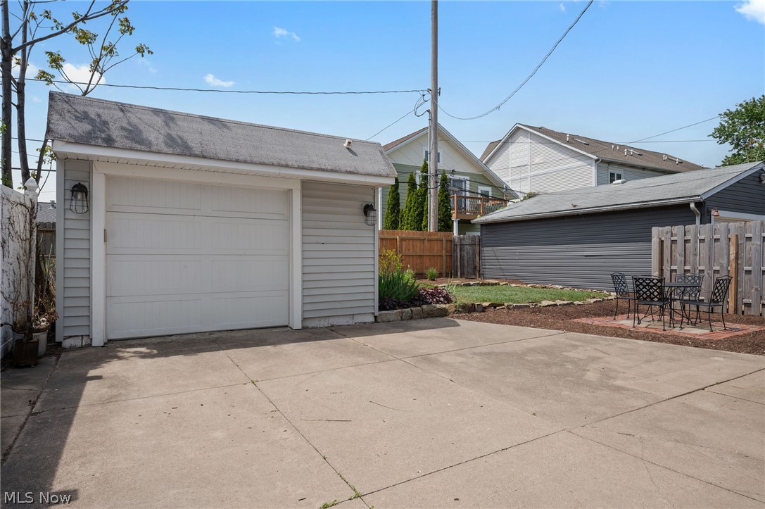 1236 W 67th Street Cleveland OH 44102