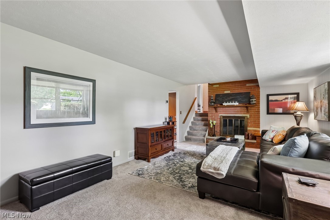 7972 Glen Oaks Drive NE Howland OH 44484