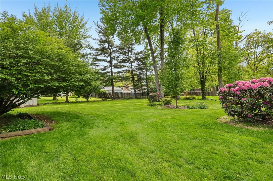 7972 Glen Oaks Drive NE Howland OH 44484