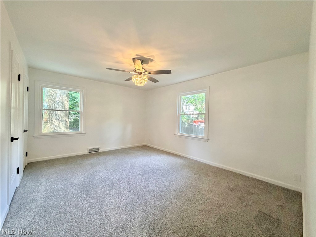 5751 Onaway Oval Parma OH 44130