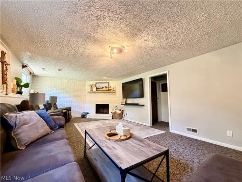 1795 Nichols Road Akron OH 44312