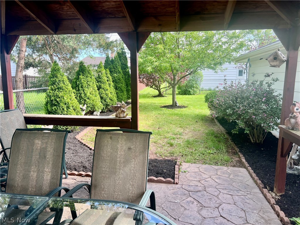 36 E Dartmoor Avenue Seven Hills OH 44131