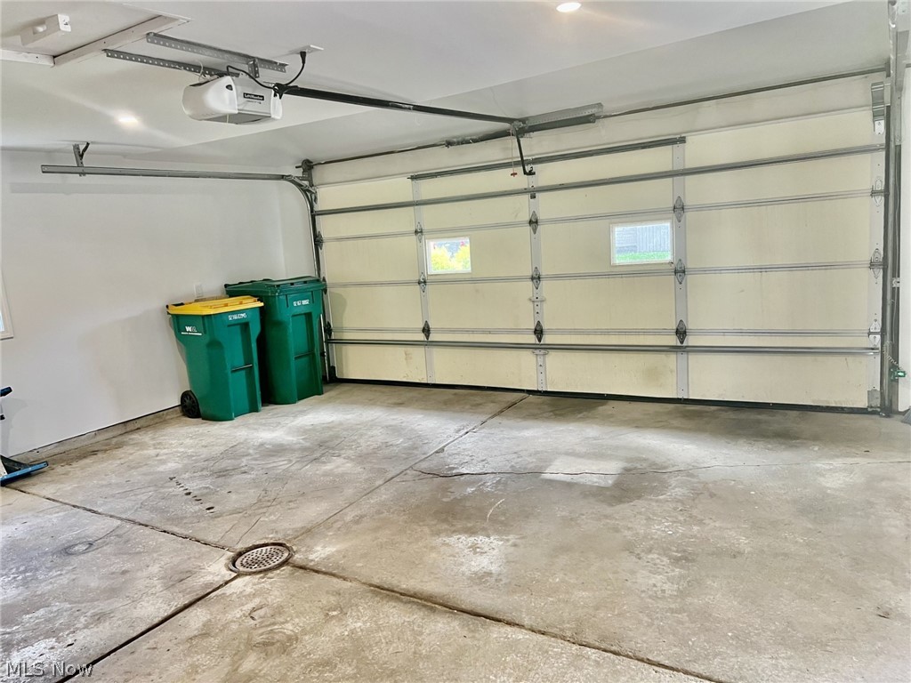 36 E Dartmoor Avenue Seven Hills OH 44131