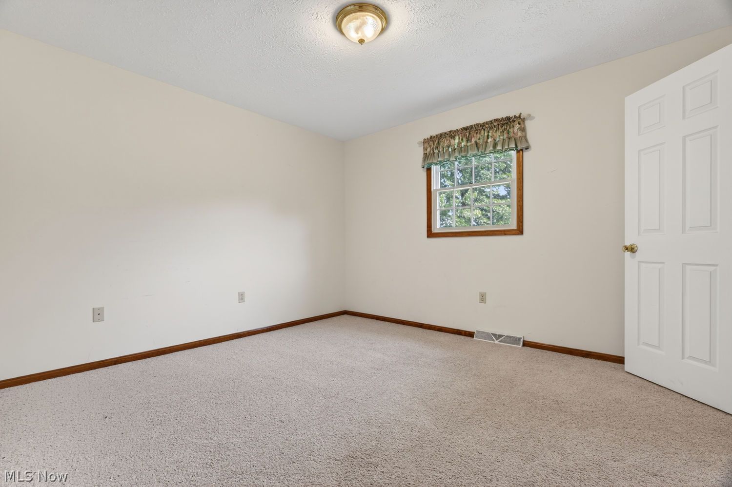 12002 W Lake Road Vermilion OH 44089
