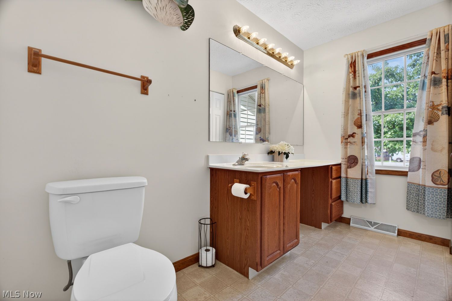 12002 W Lake Road Vermilion OH 44089
