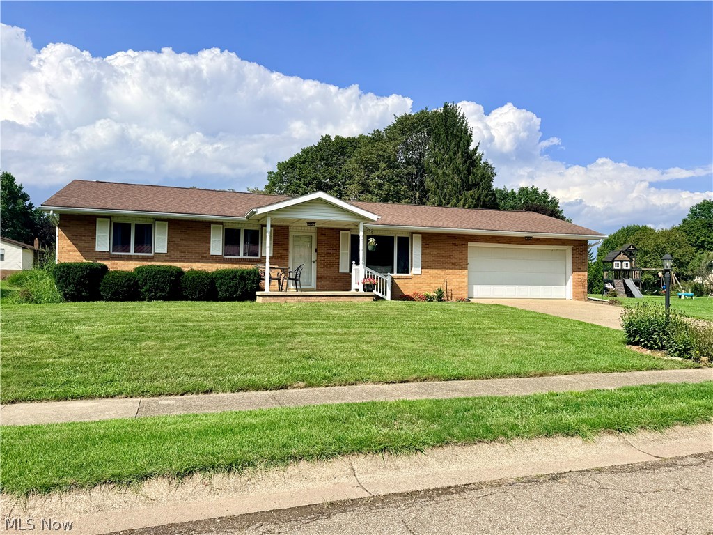 447 Rosch Court SW New Philadelphia OH 44663