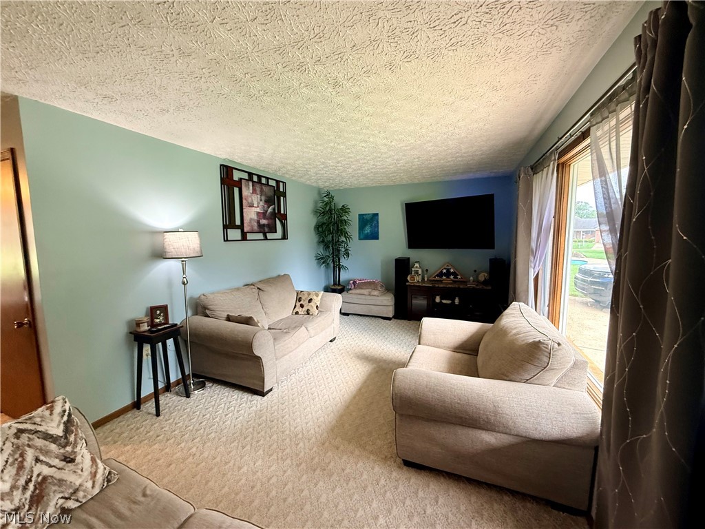447 Rosch Court SW New Philadelphia OH 44663