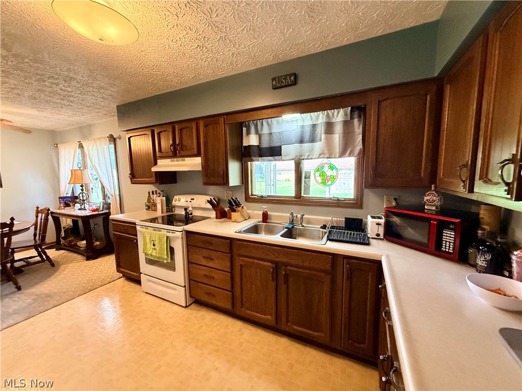 447 Rosch Court SW New Philadelphia OH 44663